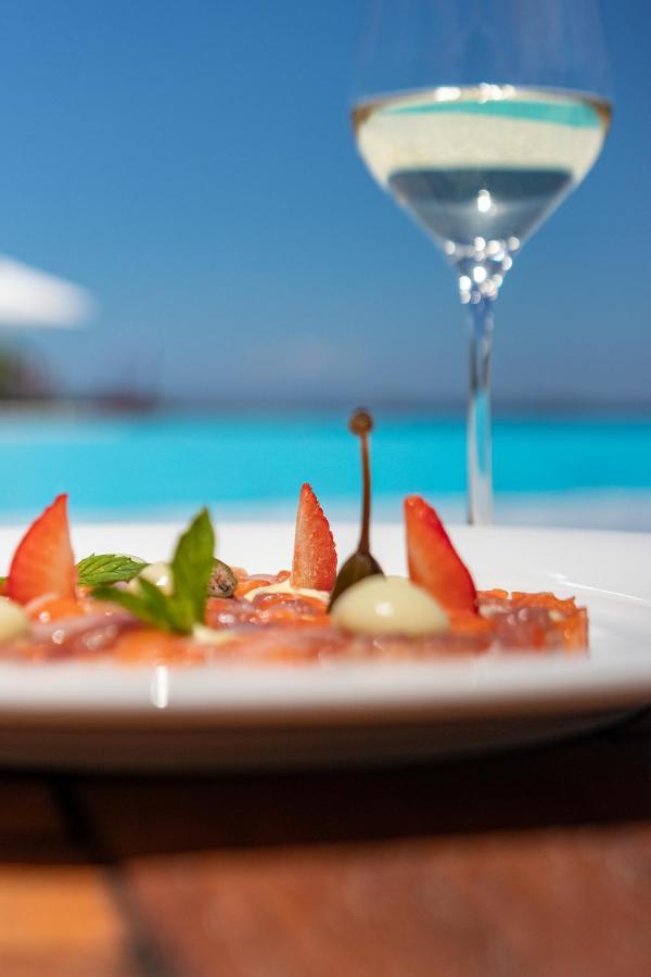 L'Ea Bianca Luxury Resort Baja Sardinia Exterior photo